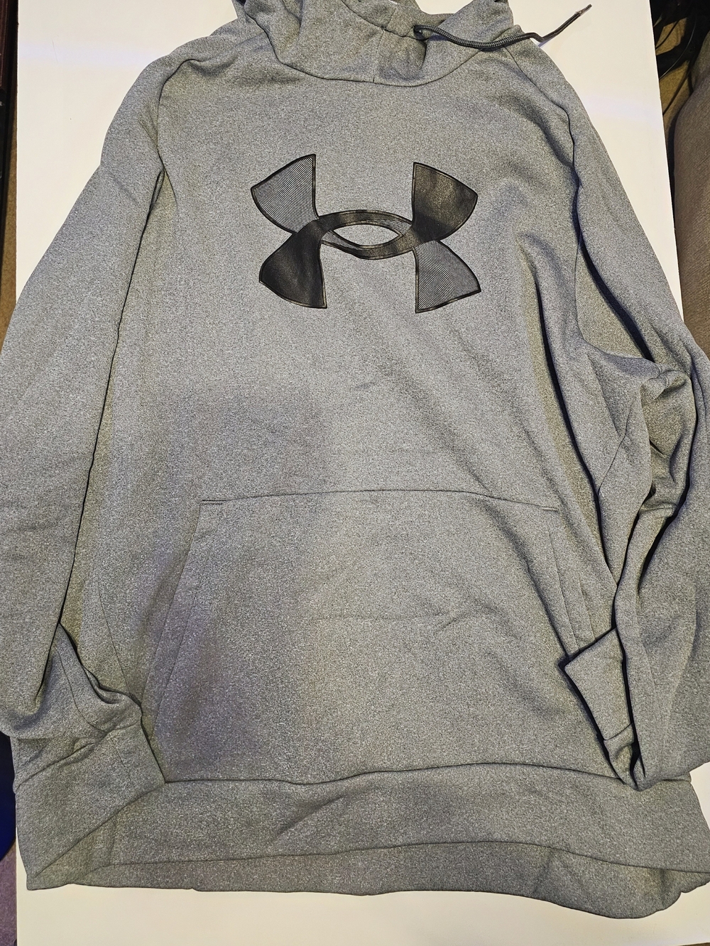 Under Armour Men's Gray Pullover Hoodie with Black Logo